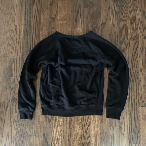 Good Condition Uniqlo Women’s Black Crewneck Size M Korea Sizing - Picture 5 of 5